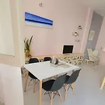 Adorable Downtown * نافبليو