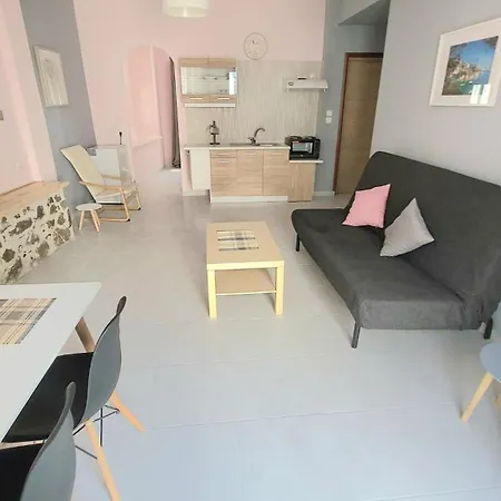 Adorable Downtown Náuplia