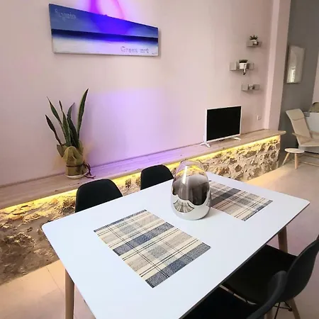 Adorable Downtown Нафплион