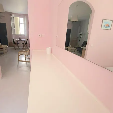 Adorable Downtown Нафплион