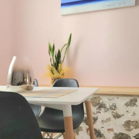 Adorable Downtown Apartment Nafplio