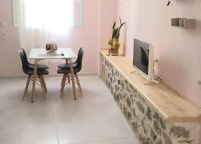 Adorable Downtown Náuplia